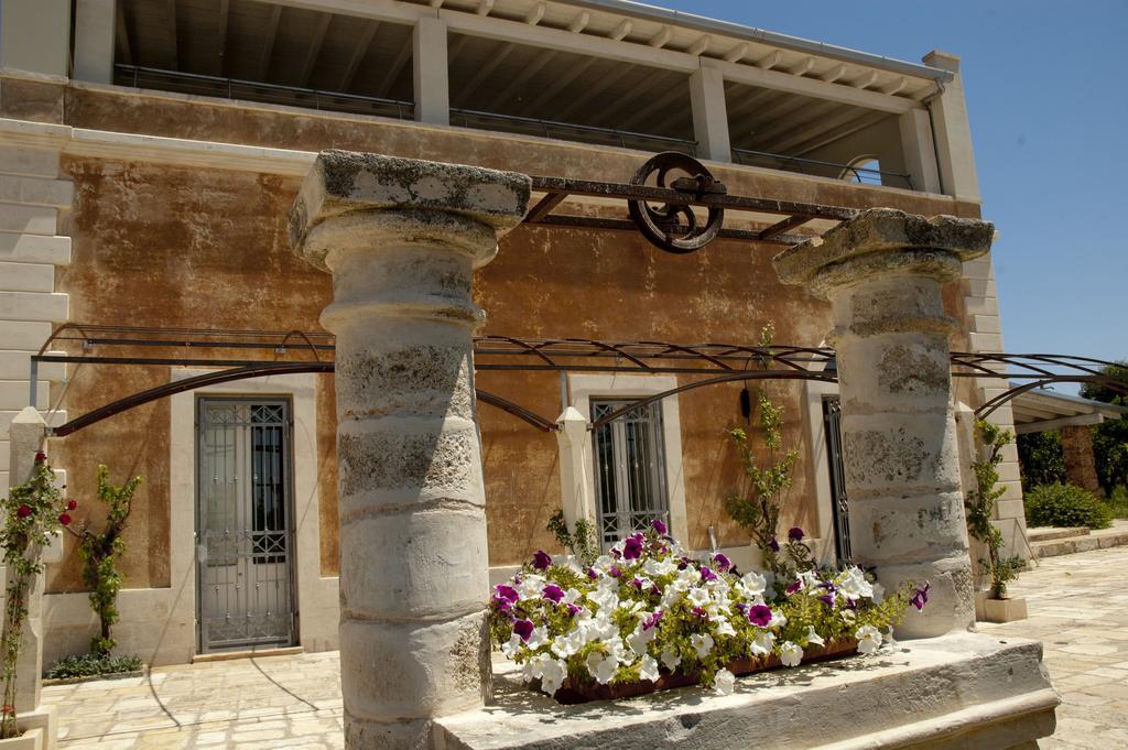 Agriturismo Li Calizzi Arte E Natura Novoli المظهر الخارجي الصورة
