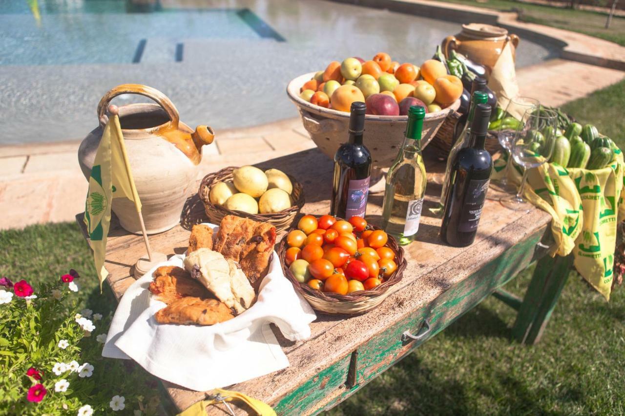 Agriturismo Li Calizzi Arte E Natura Novoli المظهر الخارجي الصورة